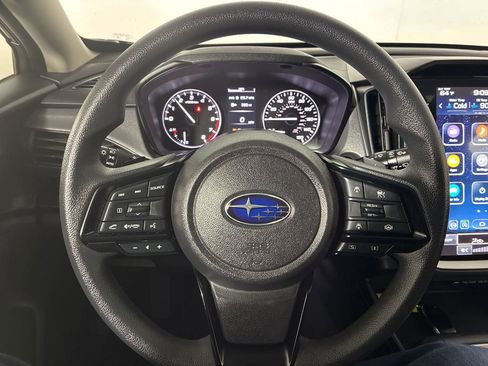 Used 2025 Subaru Crosstrek 2.0i Premium image 10