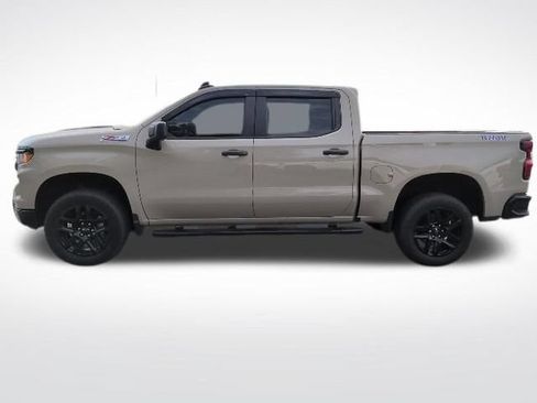 Used 2022 Chevrolet Silverado 1500 Custom Trail Boss AWD/4WD image 8