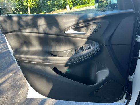 Used 2025 Buick Encore GX Preferred image 20