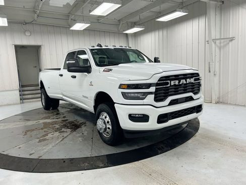 New 2026 RAM 3500 Big Horn AWD/4WD image 2