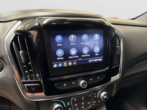 Used 2023 Chevrolet Traverse LT FWD image 13