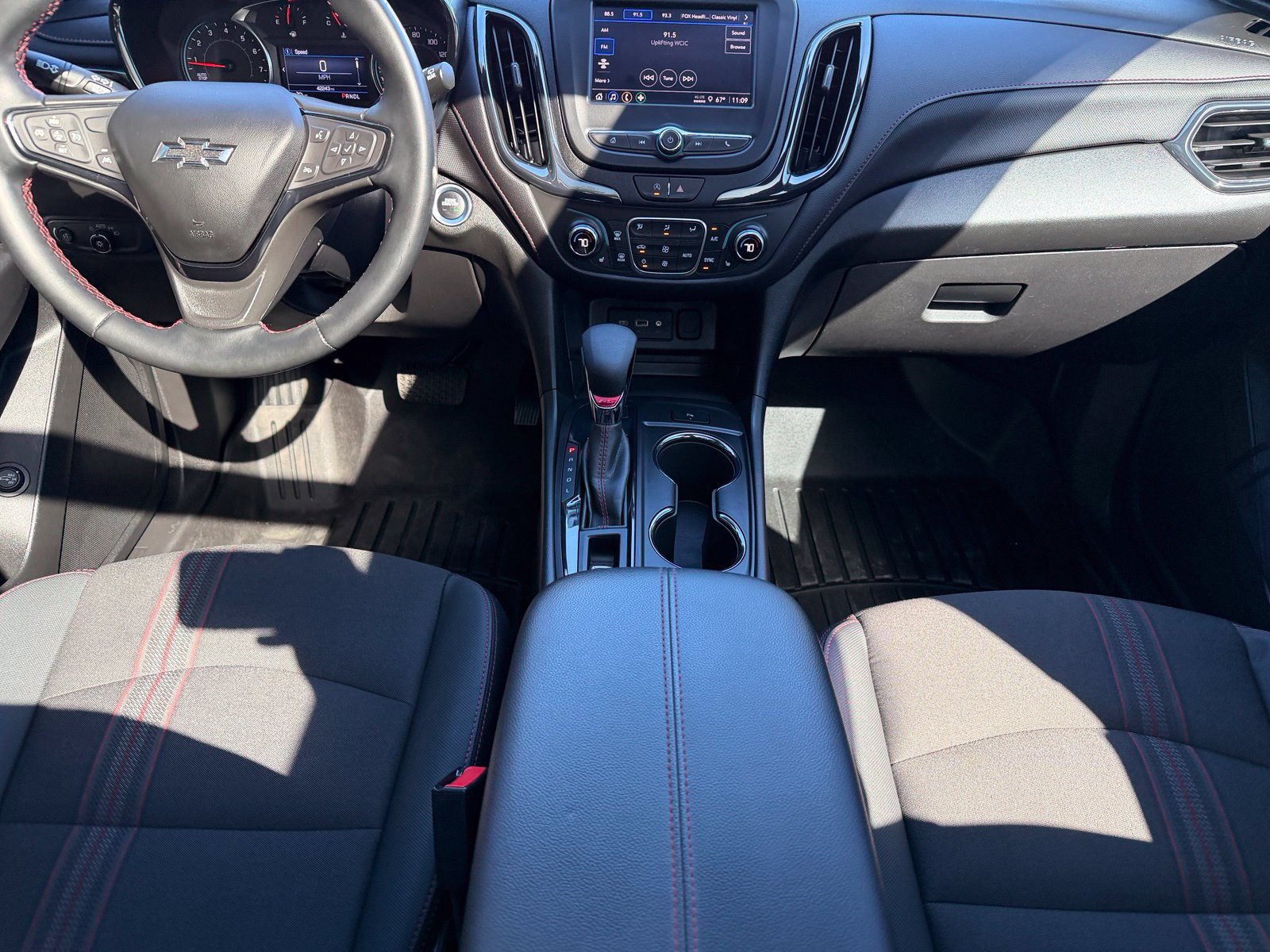 Used 2023 Chevrolet Equinox RS AWD/4WD image 19