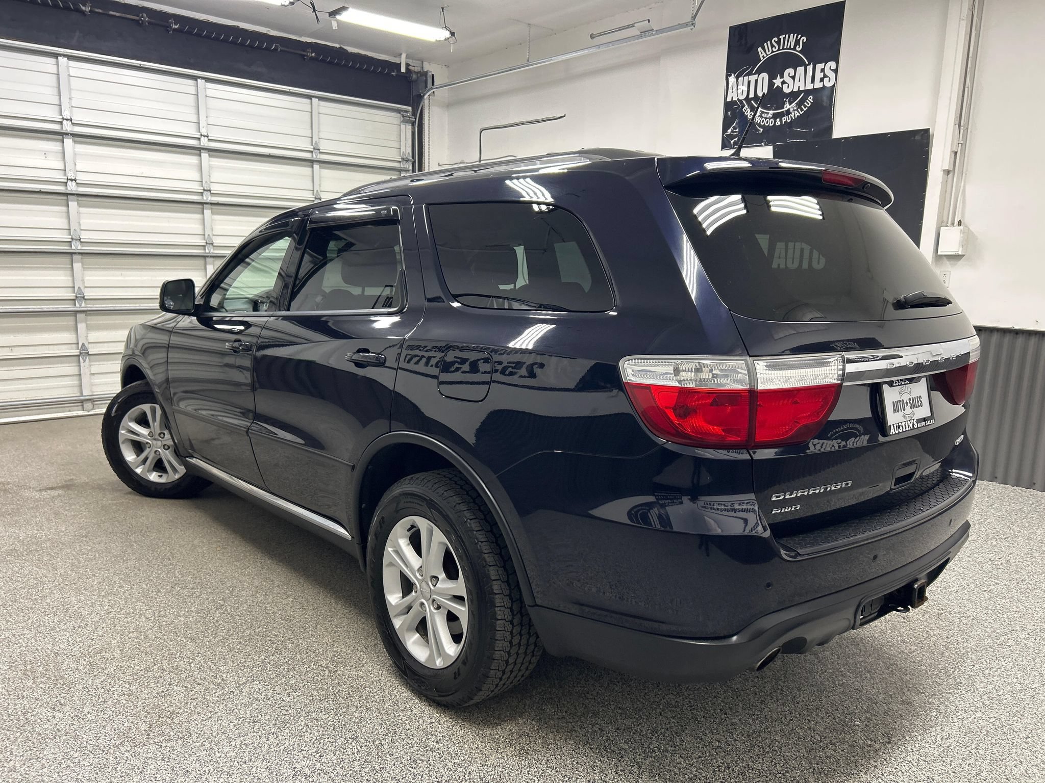 Used 2011 Dodge Durango Crew w/ Entry Nav/Commuter Group AWD/4WD image 4