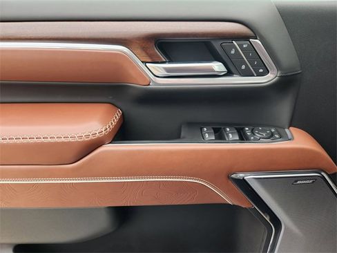 New 2026 GMC Sierra 2500 Denali Ultimate image 17