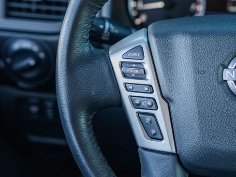 Used 2024 Nissan Titan SV w/ SV Convenience Package image 26