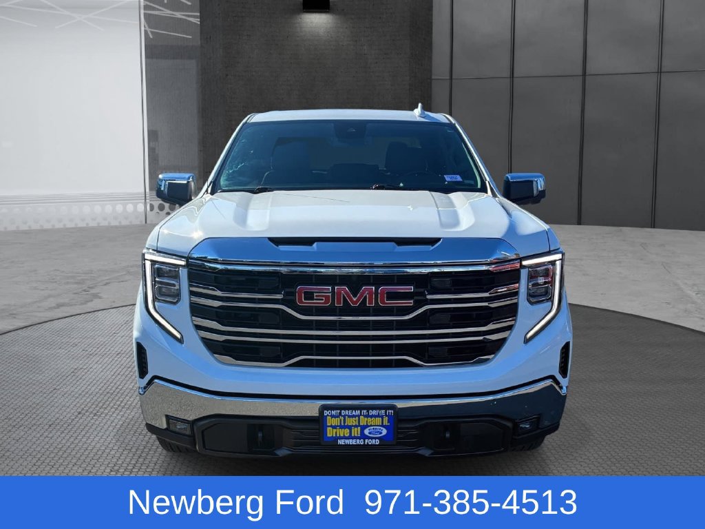 Used 2025 GMC Sierra 1500 SLT AWD/4WD image 2