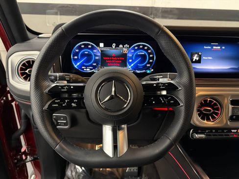 Used 2025 Mercedes-Benz G 580 w/ EQ Technology image 26