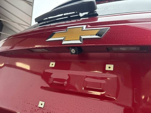 Used 2018 Chevrolet Trax LT w/ LT Convenience Package AWD/4WD image 22