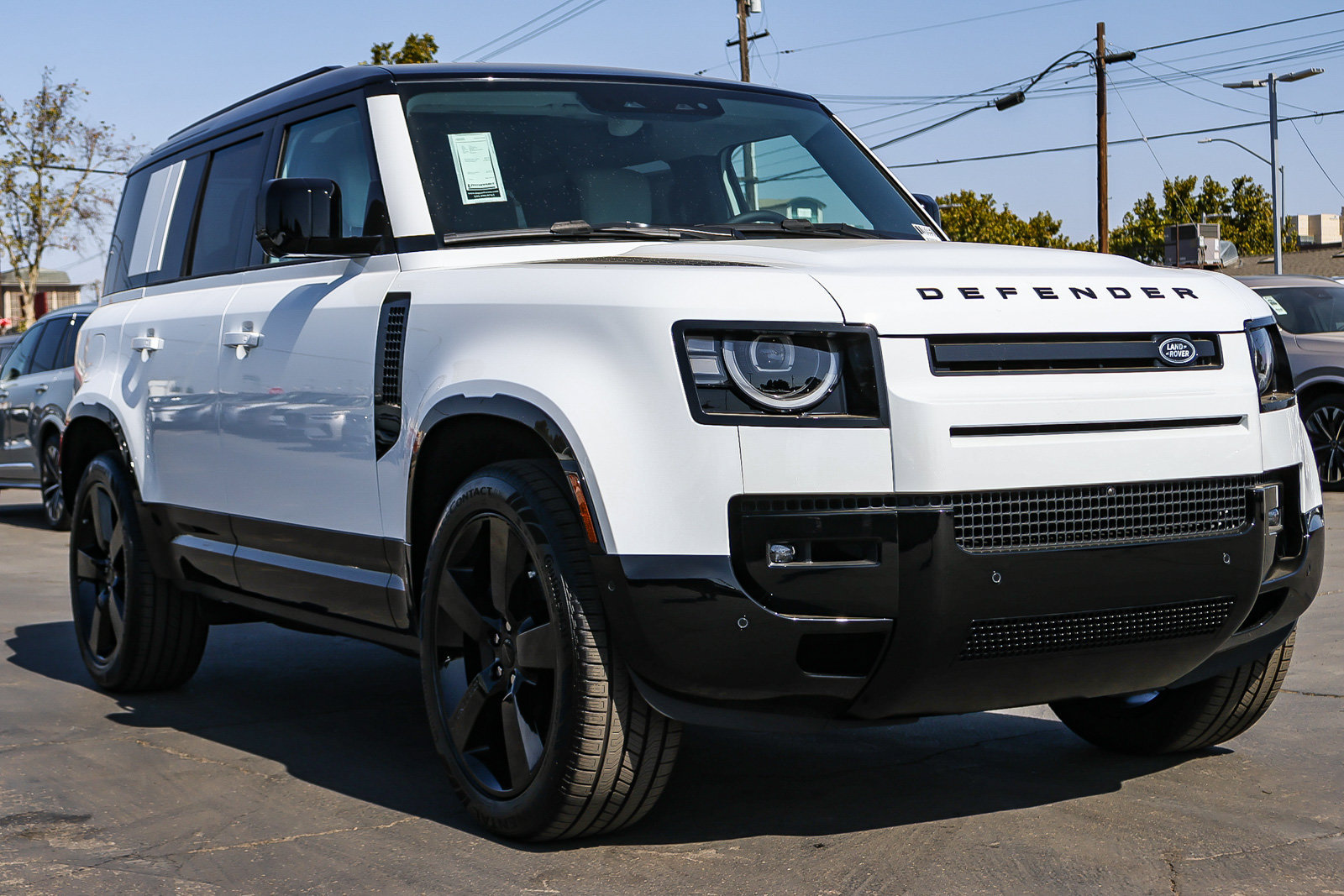 New 2026 Land Rover Defender 110 X-Dynamic SE AWD/4WD image 2