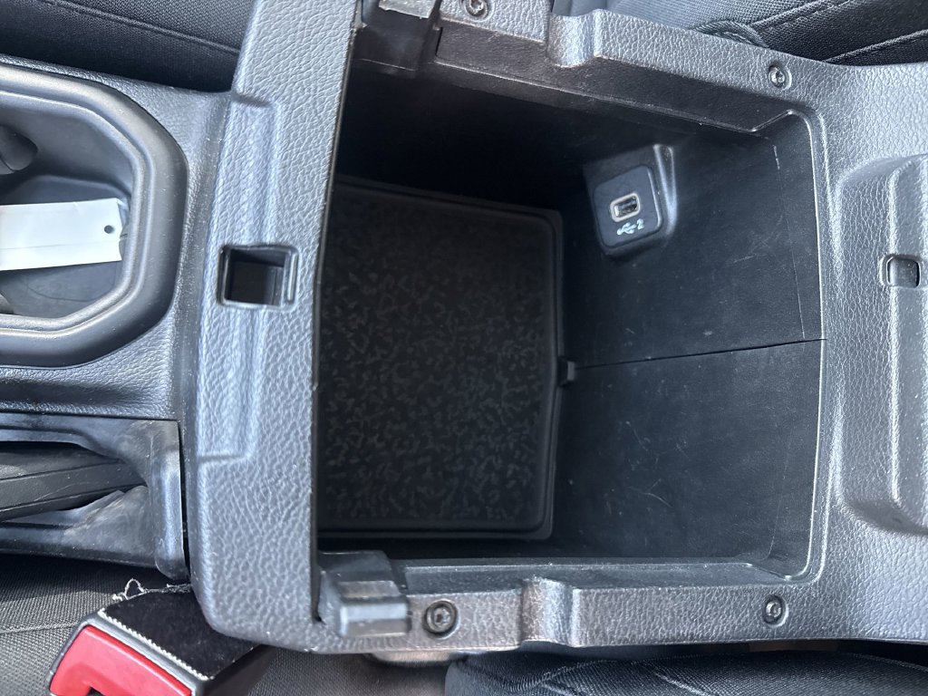 Used 2020 Jeep Wrangler Unlimited Sport S AWD/4WD image 32