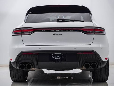 Certified 2026 Porsche Macan AWD/4WD image 10