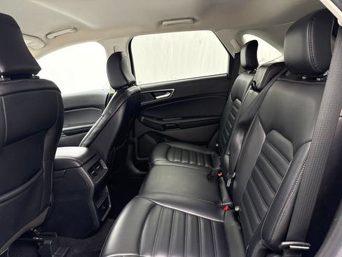 Used 2024 Ford Edge SEL AWD/4WD image 16