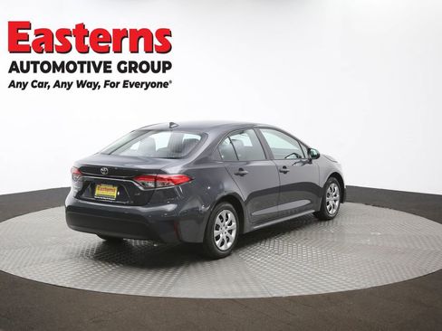 Used 2025 Toyota Corolla LE image 39