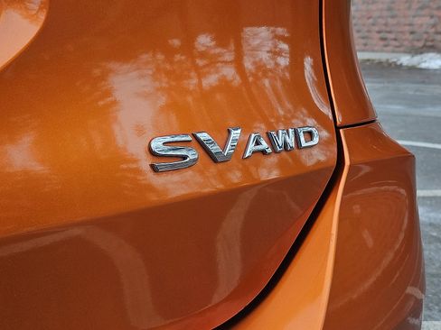 Certified 2019 Nissan Rogue SV w/ Premium Package image 31