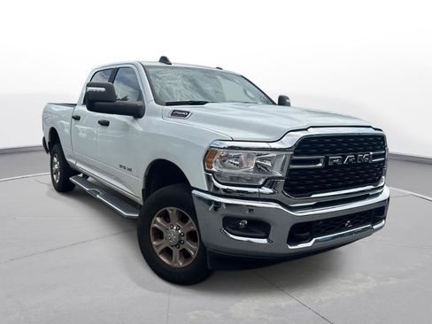 Used 2024 RAM 2500 Big Horn AWD/4WD image 4