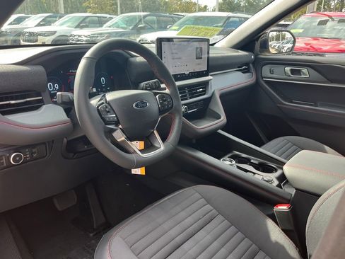 New 2026 Ford Explorer ST-Line w/ ST-Line Street Pack image 5