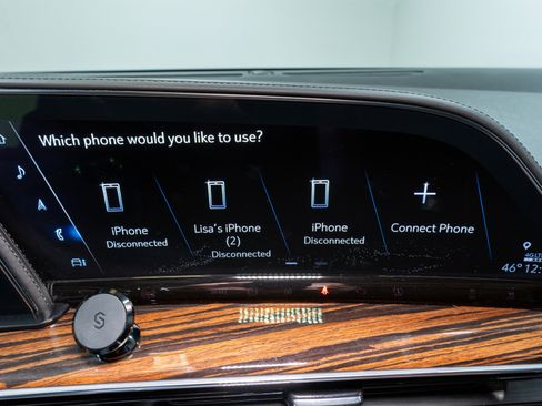 Used 2021 Cadillac Escalade Premium Luxury w/ Driver Assist Tech Package image 23