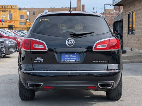 Used 2017 Buick Enclave Leather FWD image 5