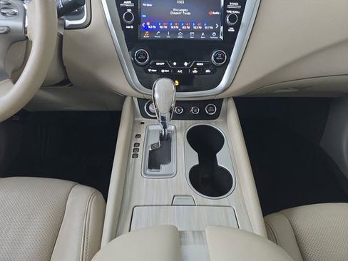 Used 2017 Nissan Murano Platinum w/ Platinum Technology Package image 3