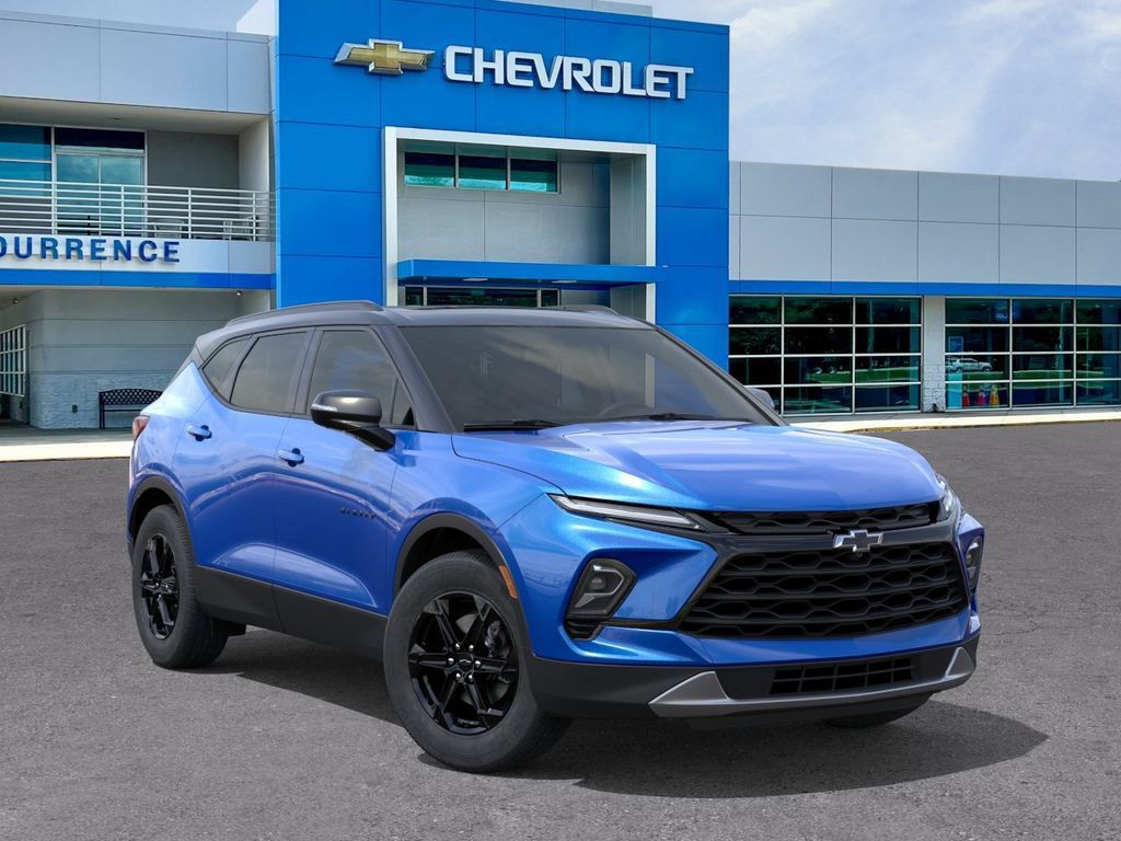 New 2026 Chevrolet Blazer LT w/ Midnight/Sport Edition FWD image 7