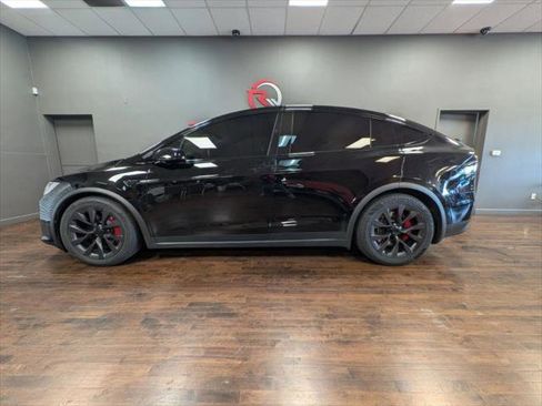 Used 2023 Tesla Model X Plaid image 2