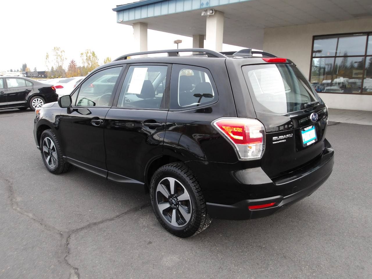 Used 2017 Subaru Forester 2.5i w/ Alloy Wheel Package AWD/4WD image 3
