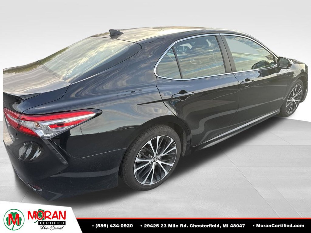 Used 2019 Toyota Camry SE FWD image 4