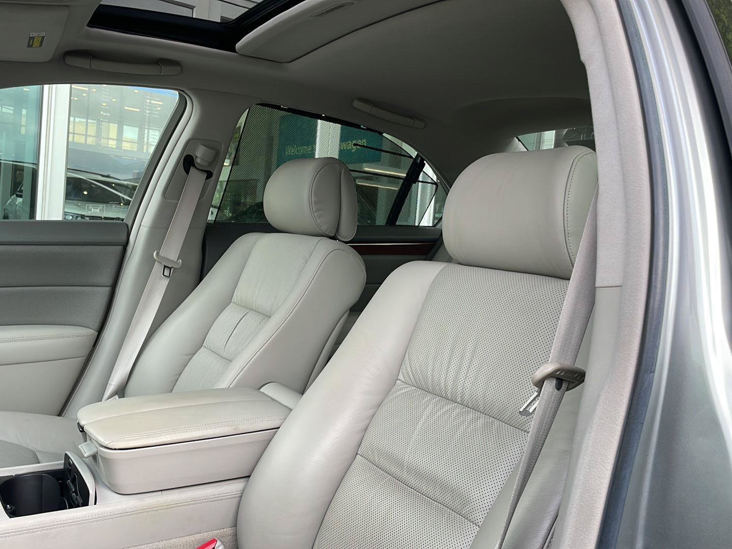 Used 2007 Acura RL w/ Technology Package AWD/4WD image 5