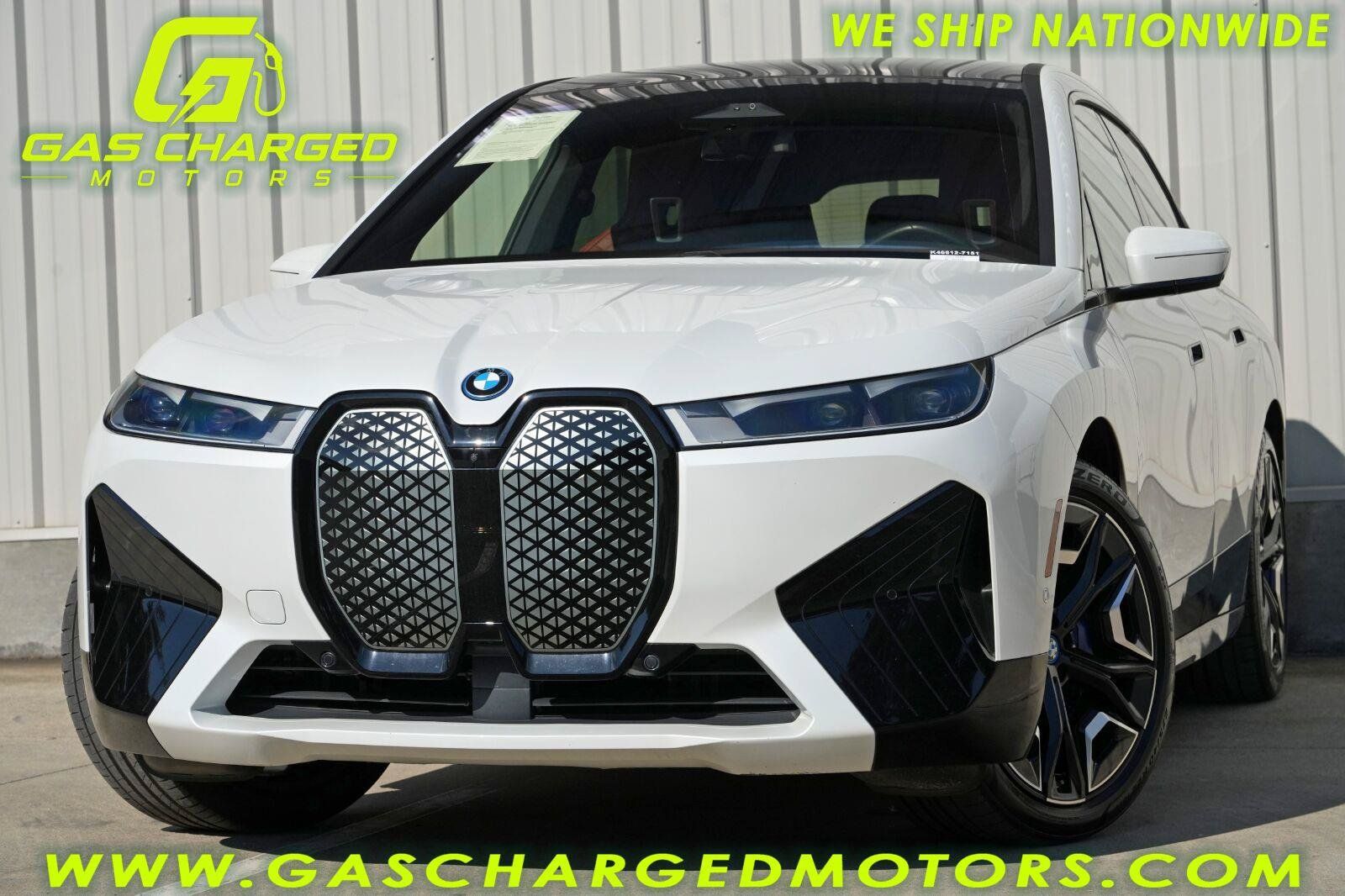 Used 2022 BMW iX xDrive50 w/ Premium Package AWD/4WD image 1