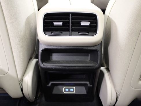 Certified 2024 Mercedes-Benz GLE 450e 4MATIC image 37