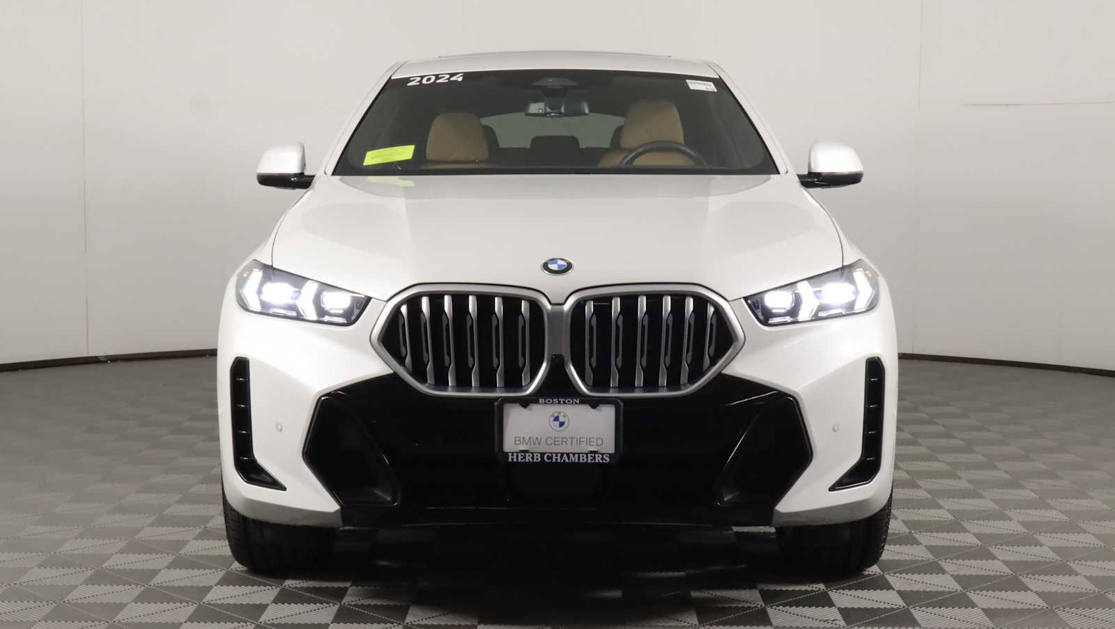 Used 2024 BMW X6 xDrive40i w/ Premium Package AWD/4WD image 2