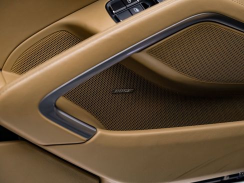 Used 2017 Porsche 911 Turbo image 88