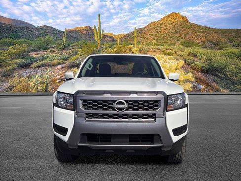 Used 2025 Nissan Frontier SV RWD image 9
