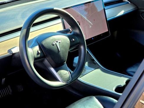 Used 2018 Tesla Model 3 Long Range AWD/4WD image 12