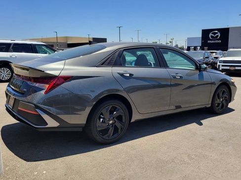 New 2026 Hyundai Elantra SEL w/ Cargo Package FWD image 5