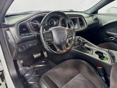 Used 2020 Dodge Challenger GT w/ Plus Package RWD image 9