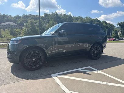Used 2025 Land Rover Range Rover SE