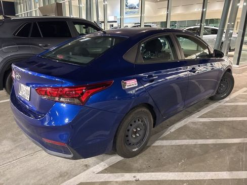 Used 2021 Hyundai Accent SE image 10