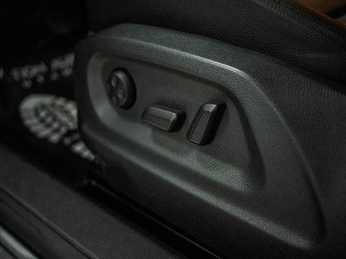 Used 2016 Volkswagen Tiguan SE FWD image 15