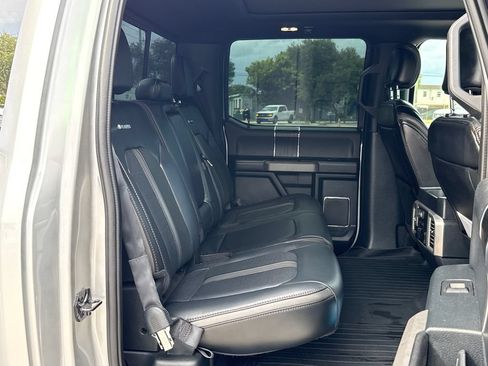 Used 2019 Ford F150 Platinum w/ Equipment Group 701A Luxury AWD/4WD image 29