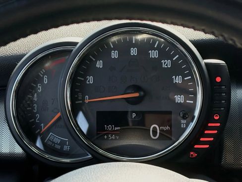 Used 2017 MINI Cooper S image 31