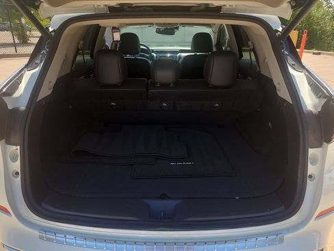 Certified 2023 Nissan Murano Platinum w/ Cargo Package AWD/4WD image 8
