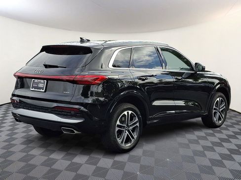Used 2025 Audi Q5 Premium w/ Convenience Package AWD/4WD image 6