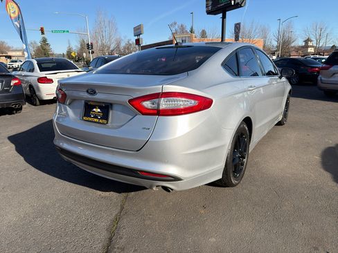 Used 2014 Ford Fusion SE image 7
