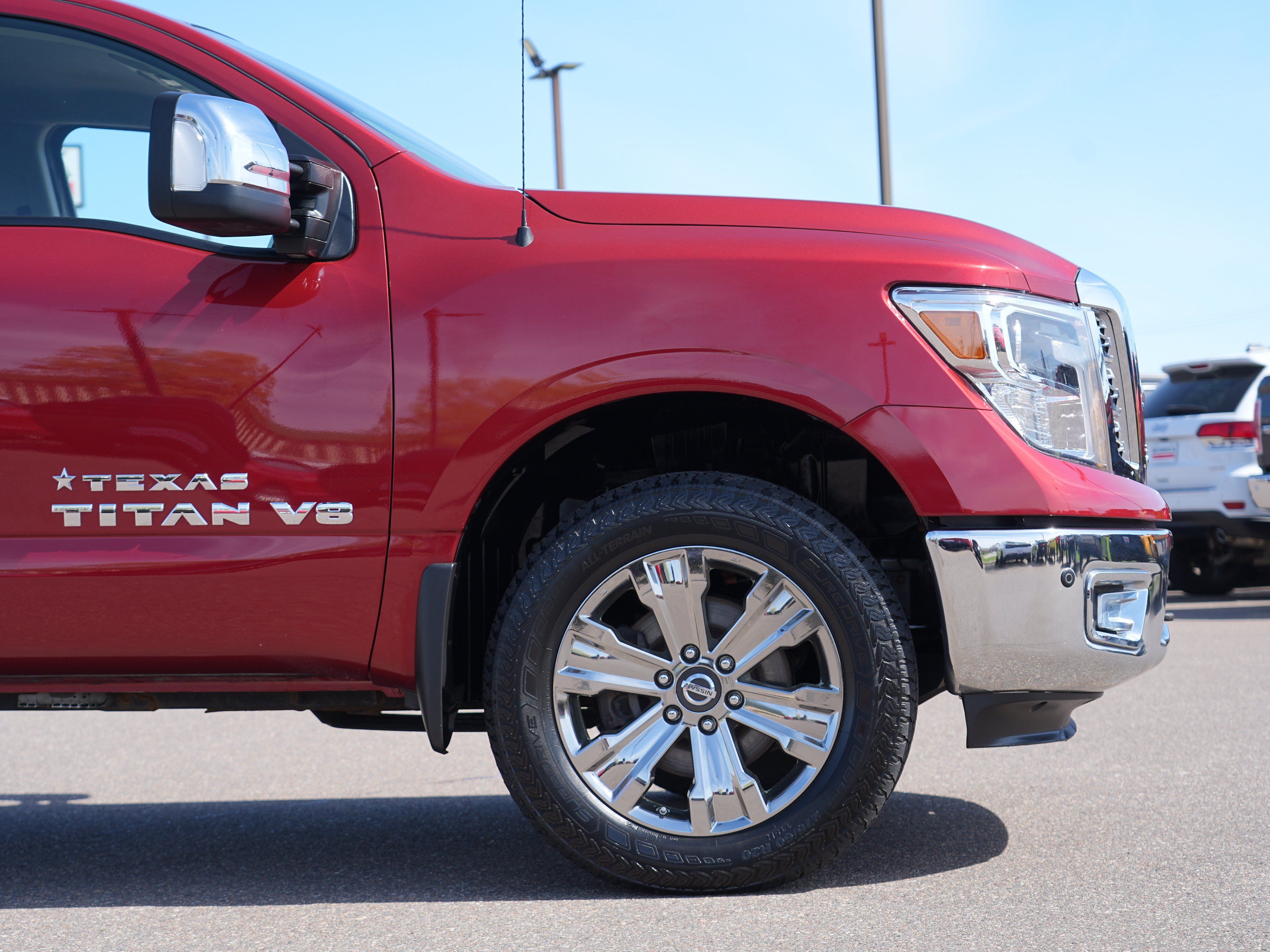 Used 2018 Nissan Titan SL w/ Texas Titan Edition AWD/4WD image 11
