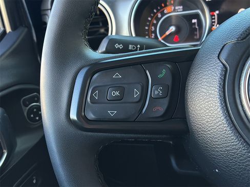 Used 2023 Jeep Wrangler Unlimited Sport image 23