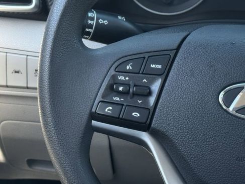 Used 2019 Hyundai Tucson SE image 12