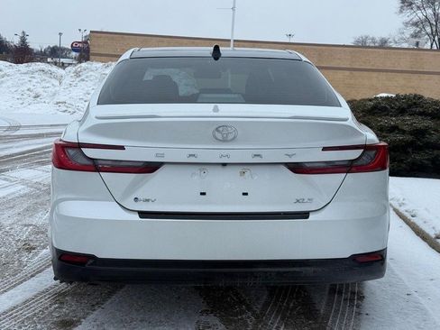 Used 2025 Toyota Camry XLE w/ Premium Package image 4
