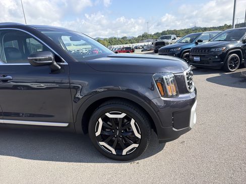 Used 2025 Kia Telluride S AWD/4WD image 4