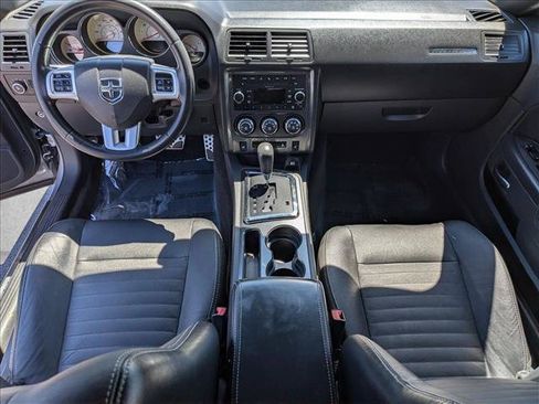 Used 2011 Dodge Challenger RWD image 15